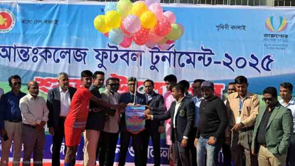পাবনায় "তারুণ্যের উৎসব ২০২৫": আন্তঃকলেজ ফুটবল টুর্নামেন্টের মধ্য দিয়ে নবাগত জেলা প্রশাসকের কর্মদিবস শুরু!!