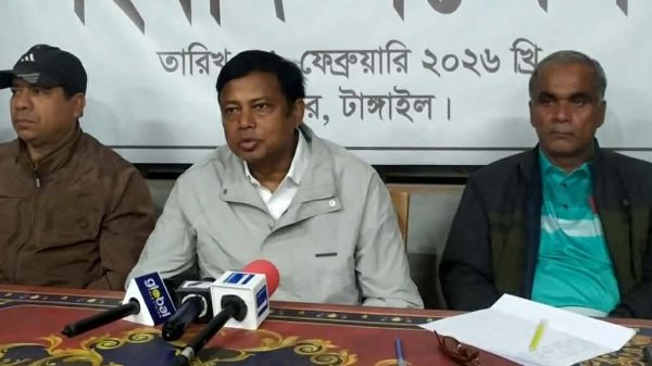 মধুপুরে স্বতন্ত্র প্রার্থীর  সংবাদ সম্মেলন