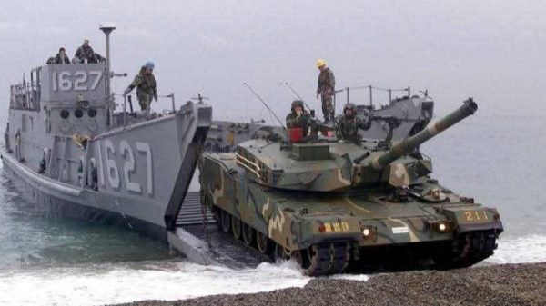 ইরানের খার্ক দ্বীপে হামলার পরিকল্পনা মার্কিন বাহিনীর ৬টি ল্যান্ডিং ক্রাফট ইউটিলিটিতে হামলা করে ৩টি ডুবিয়ে দিয়েছে