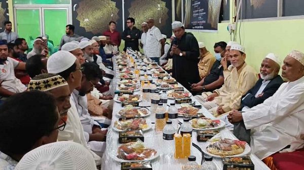 পাবনা জেলা তাঁতী দলের দোয়া ও ইফতার মাহফিল অনুষ্ঠিত