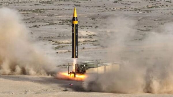 ইজরাইলকে লক্ষ্য করে ইরানের ভয়াবহ ক্ষেপণাস্ত্র হামলা