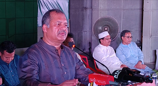 আমরা দীর্ঘদিন স্বৈরাচারের বিরুদ্ধে আন্দোলন করেছি সংগ্রাম করেছি। জনগণের ভোটাধিকার ছিল না। রক্তের বিনিময়ে, অসংখ্য জীবনের বিনিময়ে ভোটাধিকার নিশ্চিত করেছি।